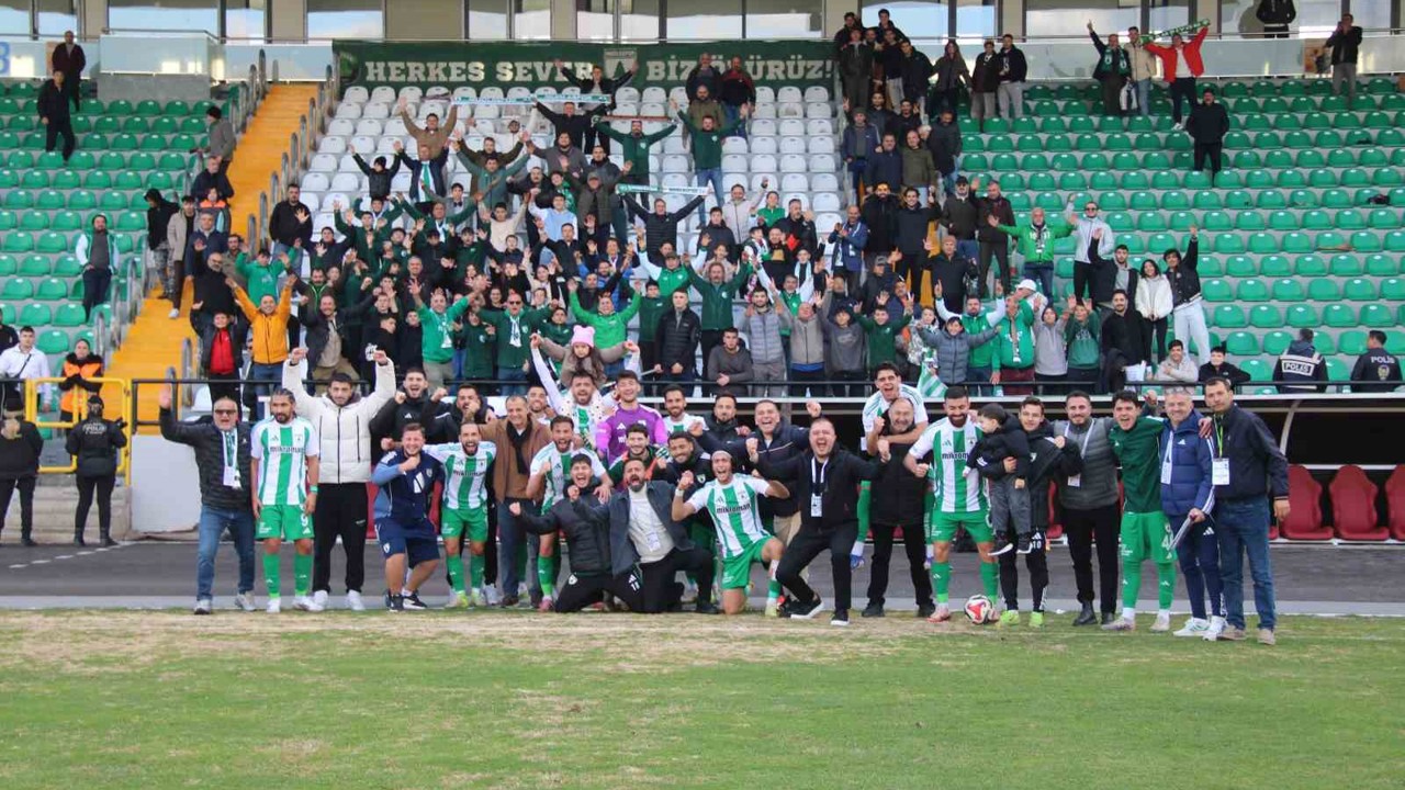 Muğlaspor Teknik Direktörü Durmuş: "Stresi yüksek bir maçtan 3 puanla ayrıldık"
