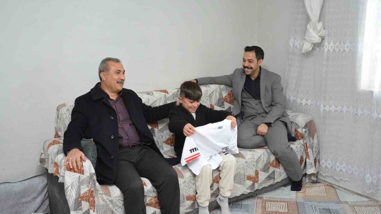 Kaymakam Uzun, Türkiye şampiyonunu ziyaret etti
