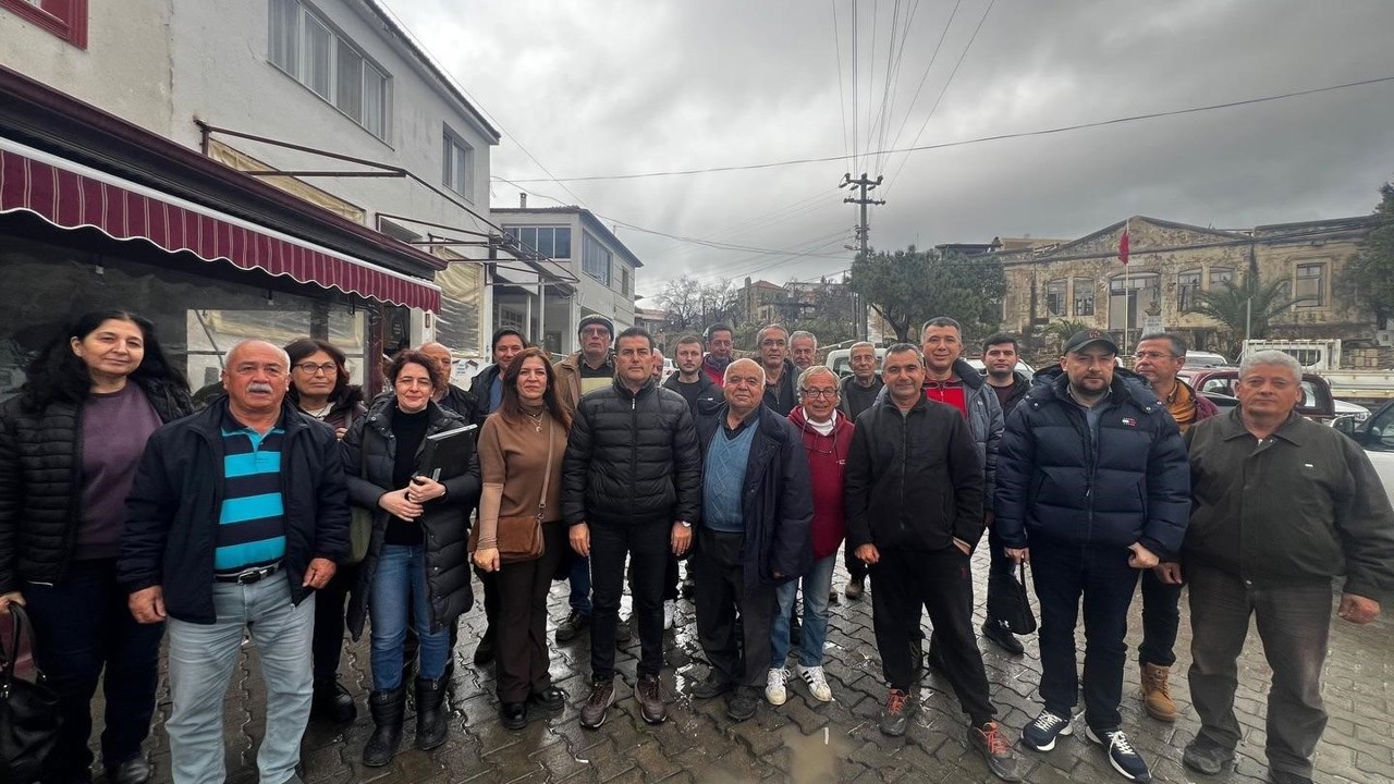 Datça’da üreticilere ’badem hastalık ve zararları’ eğitimi verildi
