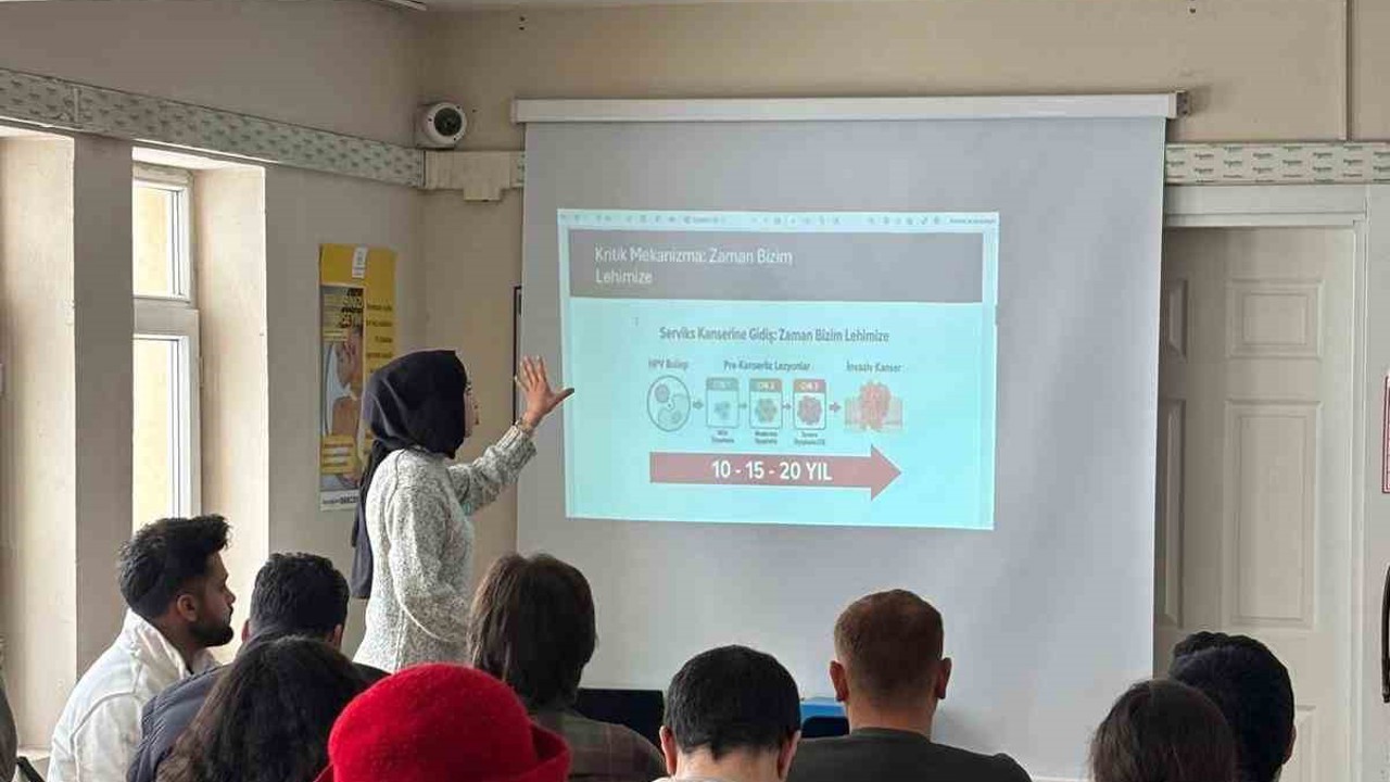 Malazgirt’te "Serviks Kanseri Farkındalık Ayı" etkinliği
