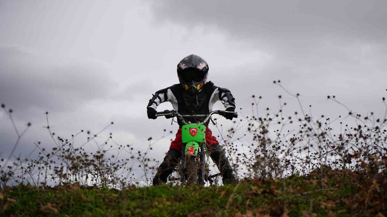 5 yaşındaki Ertuğrul’un motosiklet hikayesi Kur’an-ı Kerim ile başladı
