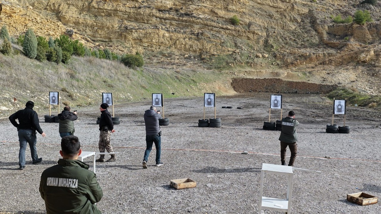 Mersin’de orman muhafaza personeline atış eğitimi
