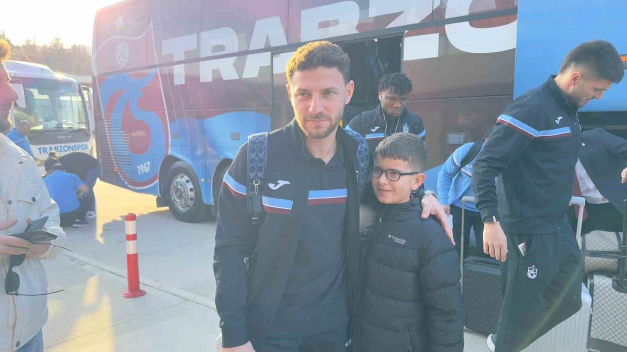 Trabzonspor, Antalya’ya gitti
