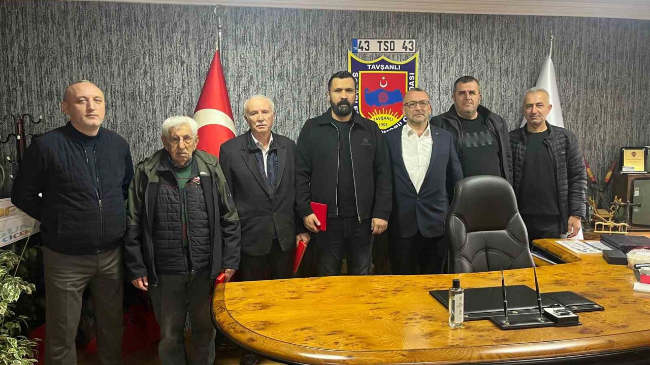 Abdullah Ak, Tavşanlı Şoförler Odası başkanlık görevini devraldı
