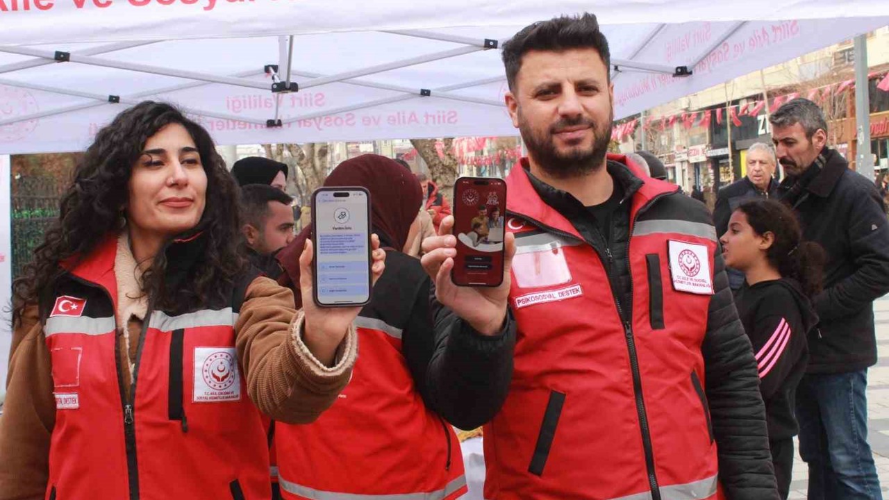 Siirt’te ‘İlk Öğretmenim Ailem’ ve ‘Çocuklar Güvende’ siteleri ve mobil uygulaması anlatıldı
