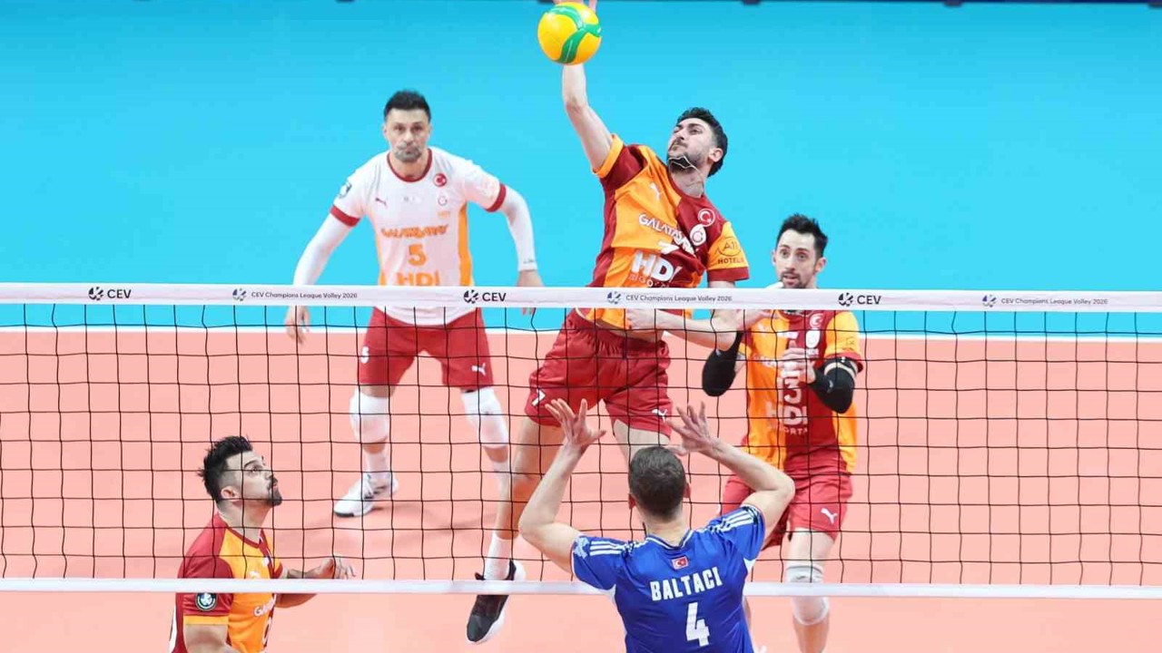 CEV Şampiyonlar Ligi: Galatasaray: 3 - Halkbank: 1
