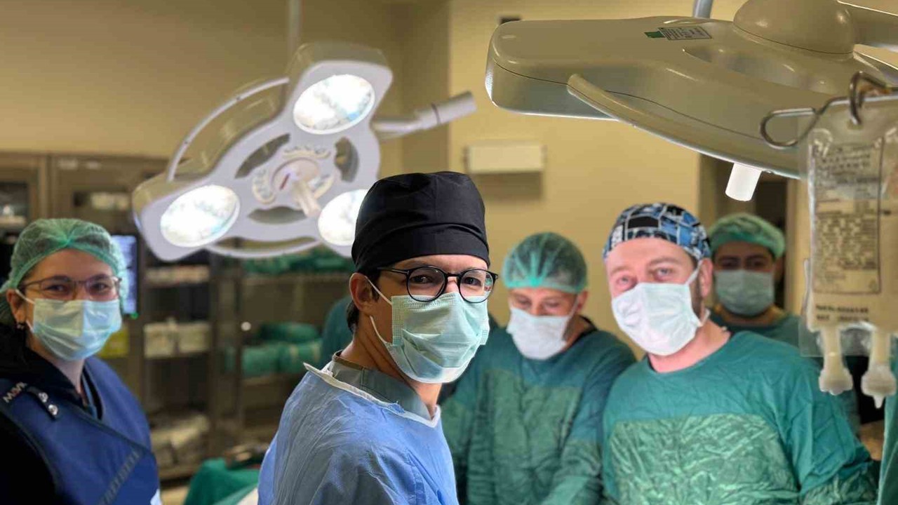 Tatvan’da omurga ve skolyoz ameliyatları başarıyla yapıldı
