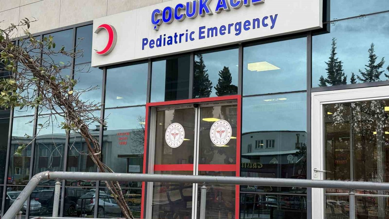 Bungalovda havuza düşüp yoğun bakıma alınan 3 yaşındaki çocuk hayatını kaybetti
