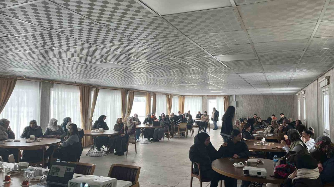 Diyadin’de bağımlılıkla mücadele semineri gerçekleştirildi
