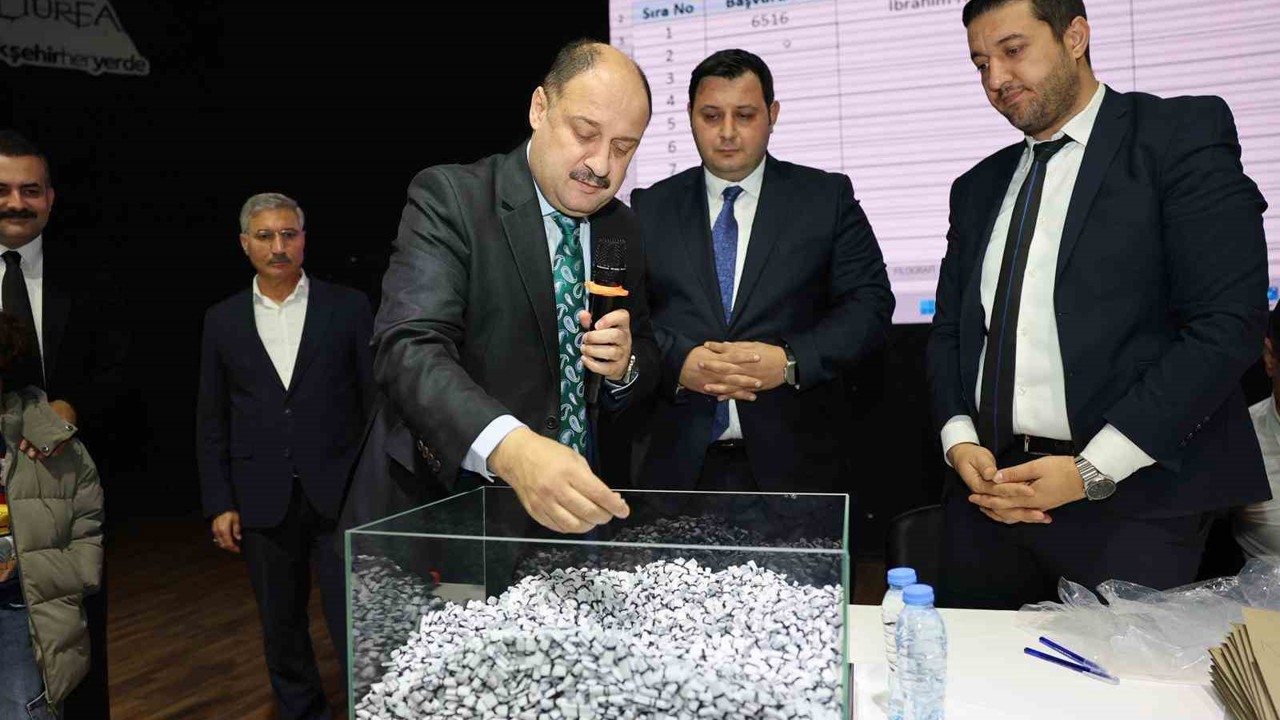 Şanlıurfa’da 90 personel alımı için kura çekimi yapıldı
