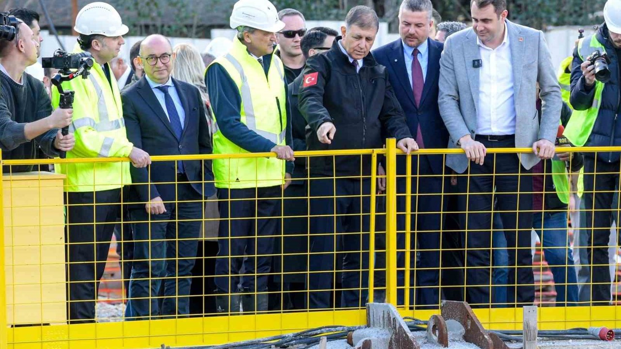 İzmir’in dev projesi Buca Metrosu’nda tünel kazıları tamamlandı
