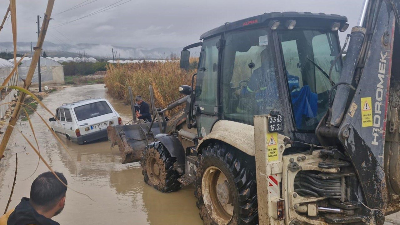 Mersin’de selin yaraları sarılıyor

