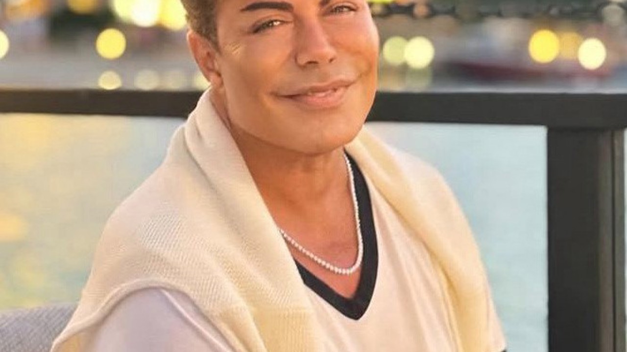 Şarkıcı Fatih Ürek hayatını kaybetti
