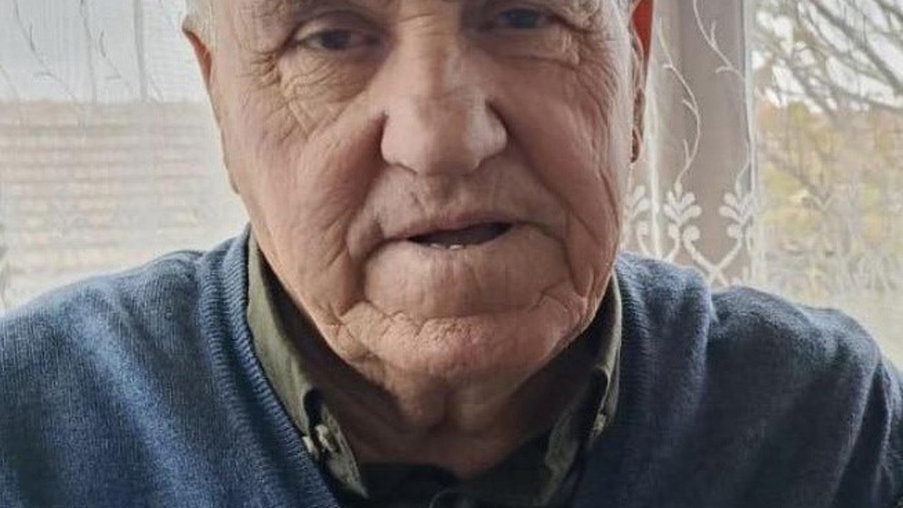 El frenini çekmediği traktörün altında kalan sürücü hayatını kaybetti
