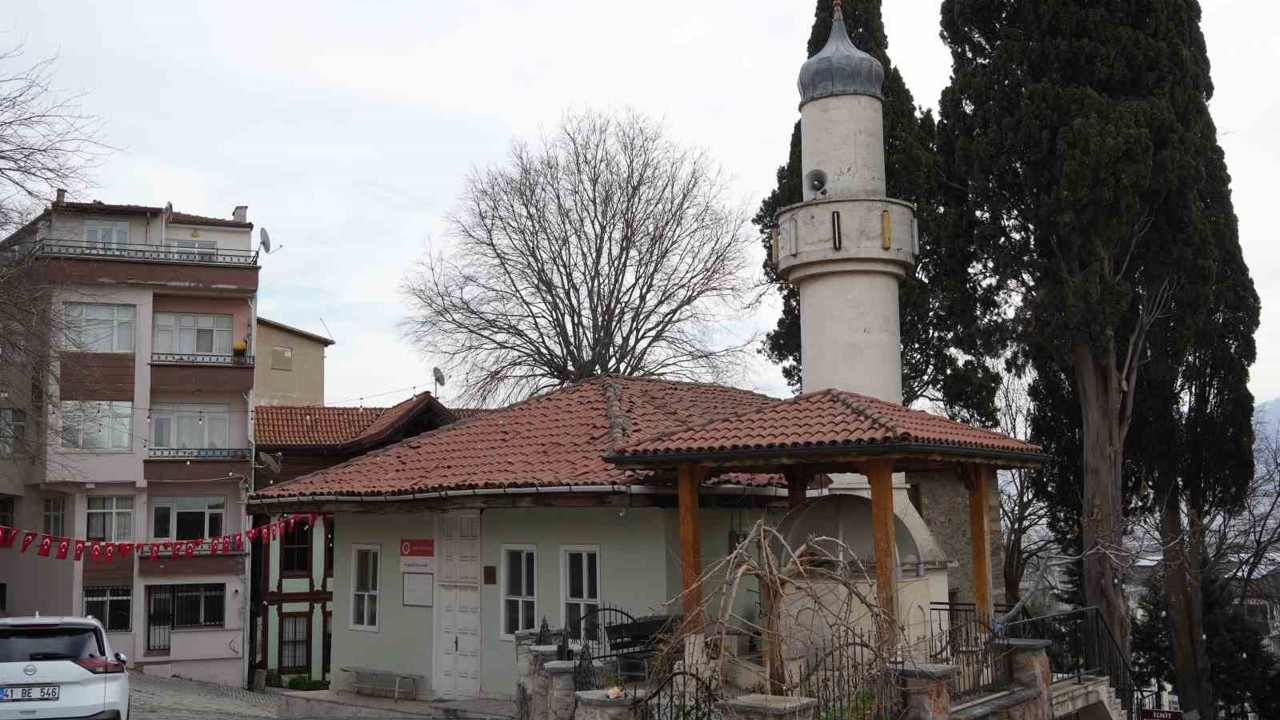 Yumurta parasıyla yapılan 395 yıllık cami restorasyona alındı
