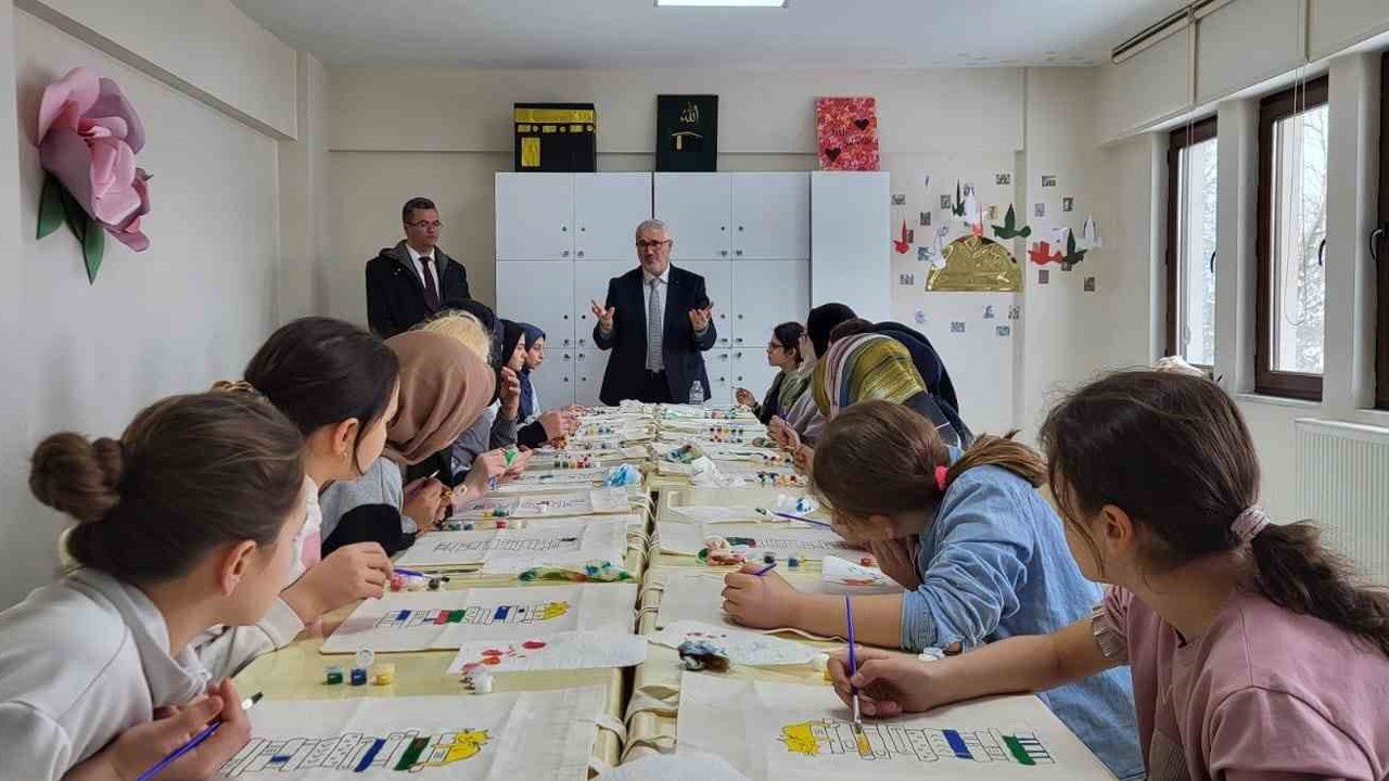 Ortaokul öğrencileri değerlerle buluştu
