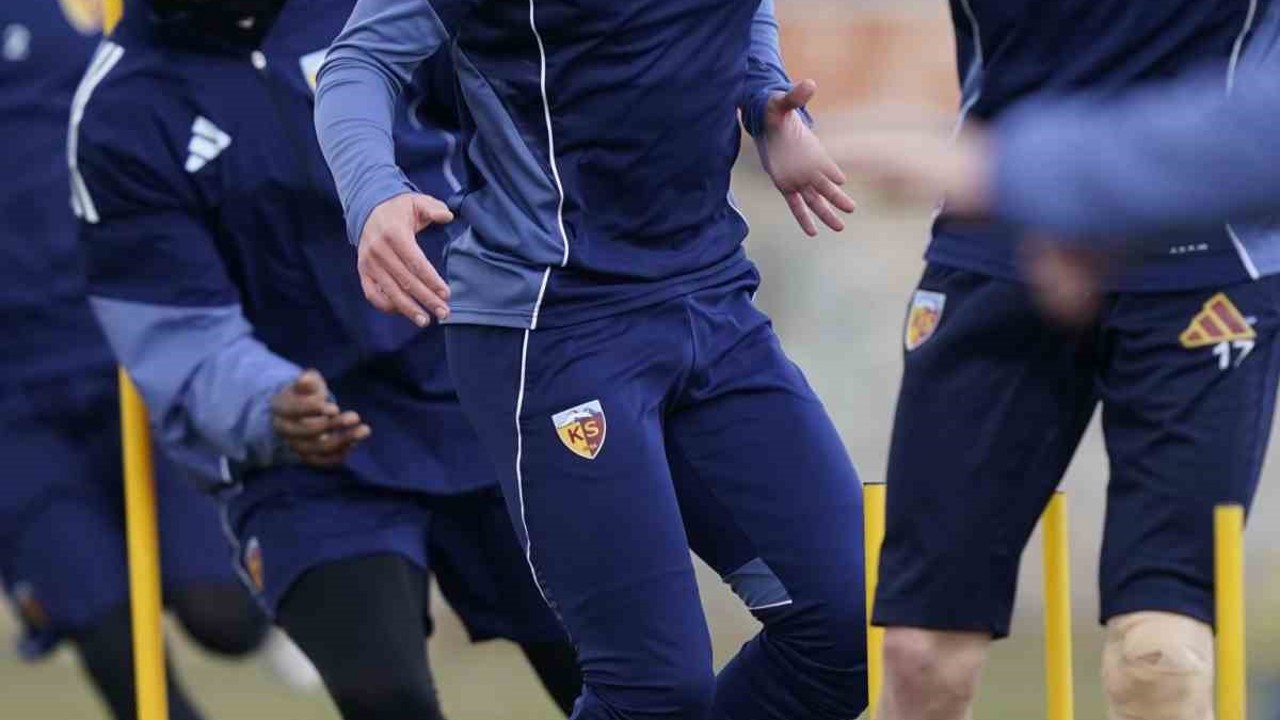 Kayserispor lidere konuk olacak
