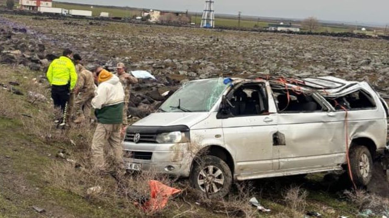 Şırnak’ta Iraklı turistleri taşıyan araç devrildi: 2 ölü, 6 yaralı
