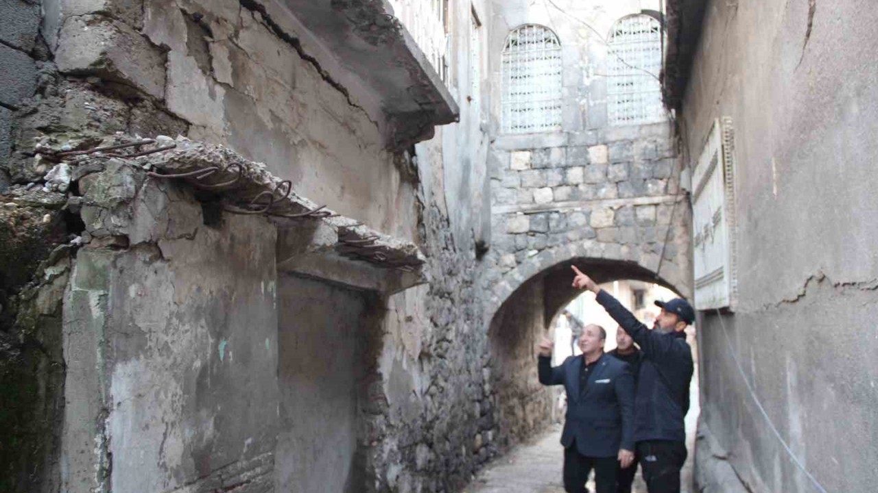 Cizre’de 200 yıllık tarihi kemerli ev yıkılma tehlikesiyle karşı karşıya
