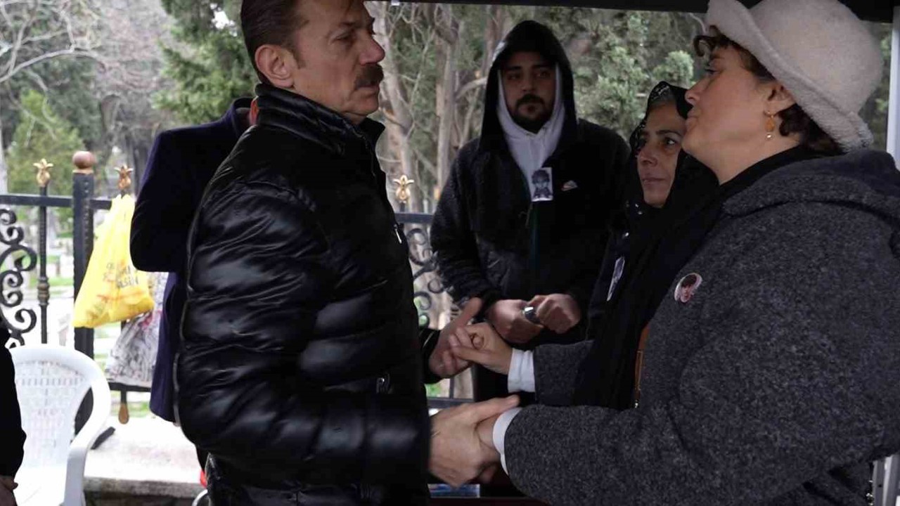 Ahmet Minguzzi ölüm yıl dönümünde kabri başında anıldı
