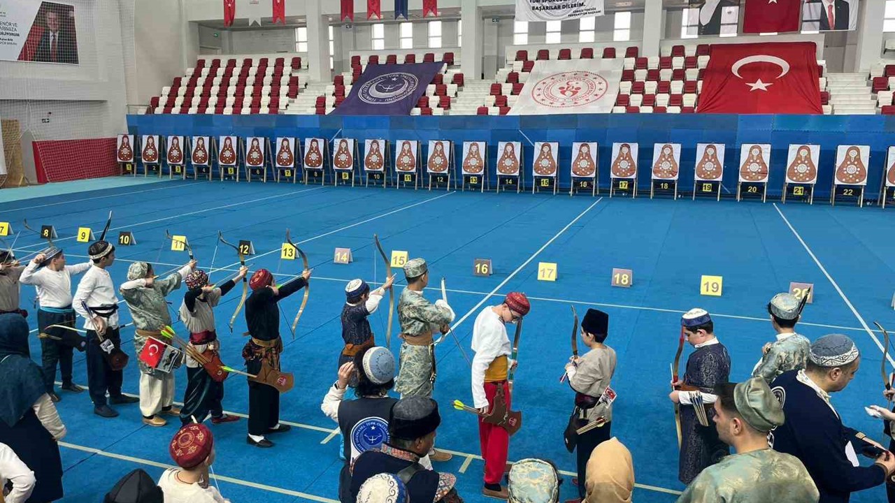 Kütahya’da Minik ve Yıldız Okçular Türkiye Şampiyonası heyecanı
