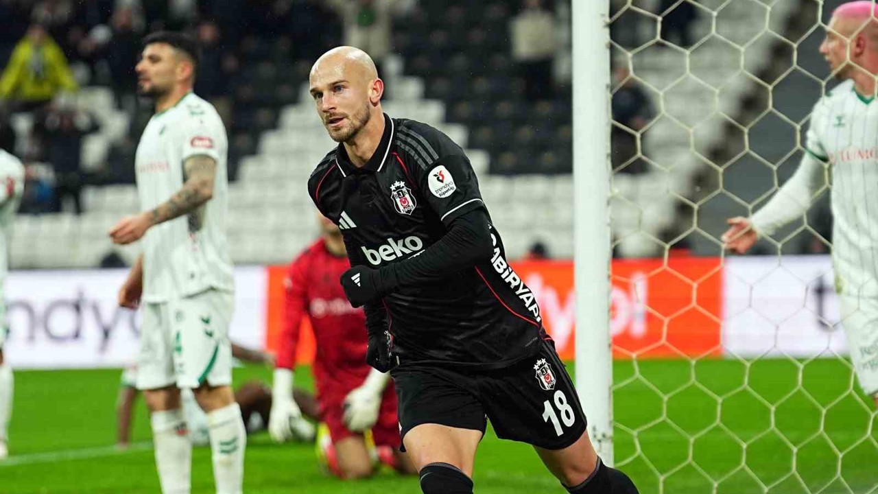 Vaclav Cerny, Beşiktaş formasıyla 6. golünü attı
