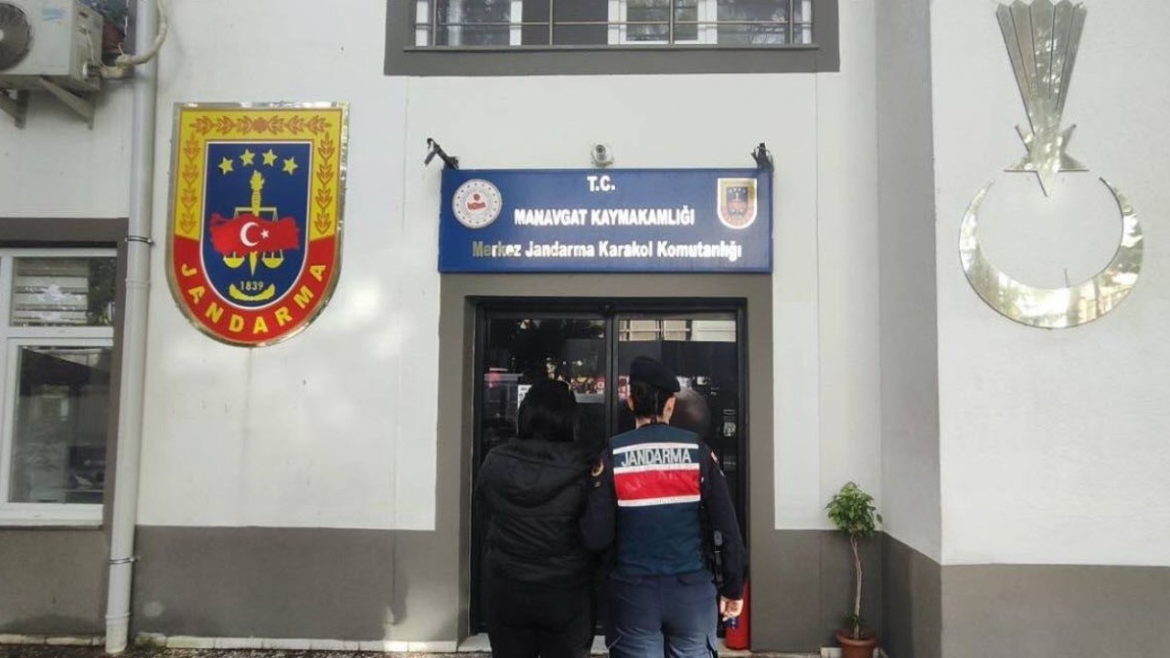 Dolandırıcılık suçundan 17 yıl 2 ay hapis cezasıyla aranan şahıs yakalandı
