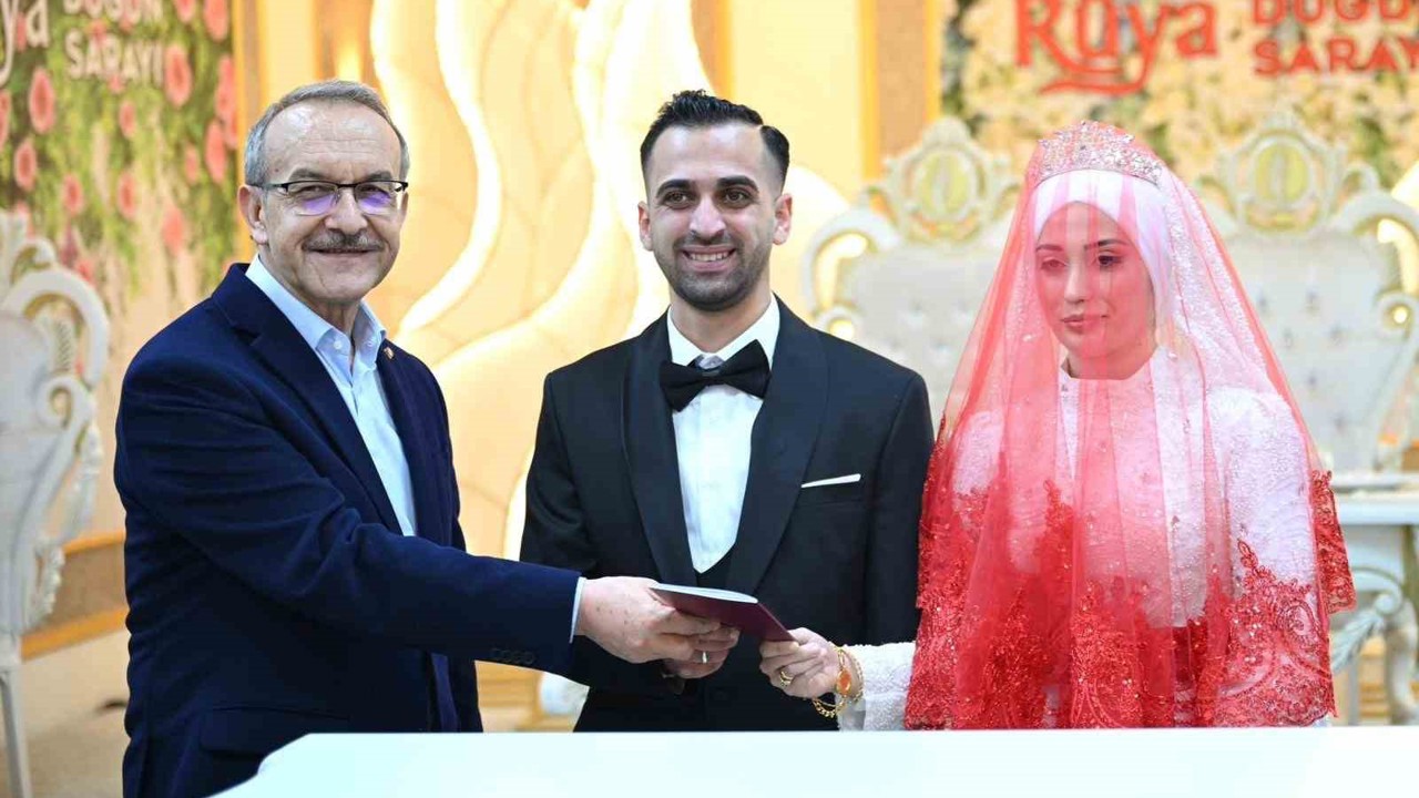 Depremde bacağını kaybeden genç, yaşadığı büyük acıların ardından yeni bir hayata adım attı
