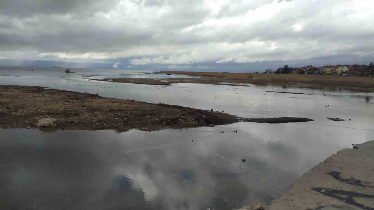 Son yağışlar Beyşehir Gölüne umut oldu
