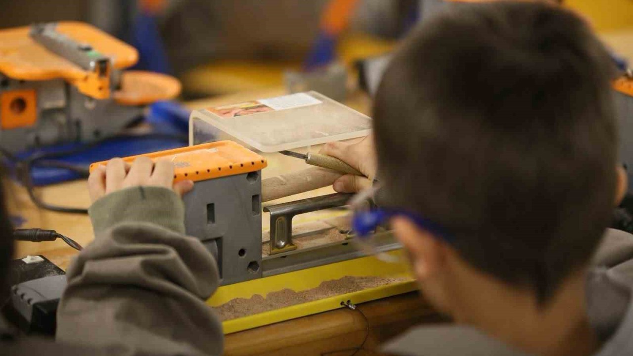 Antalya Bilim Merkezi’nde sömestir tatilinde üretim odaklı bilim kampları yapıldı
