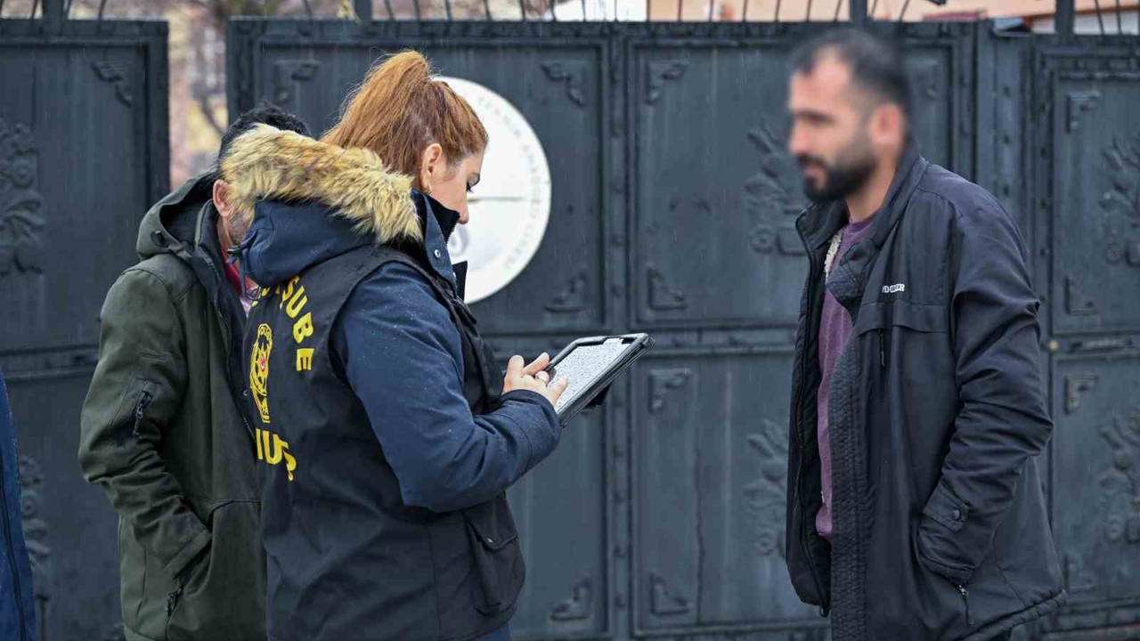 Muş’ta okul çevrelerinde güvenlik uygulaması
