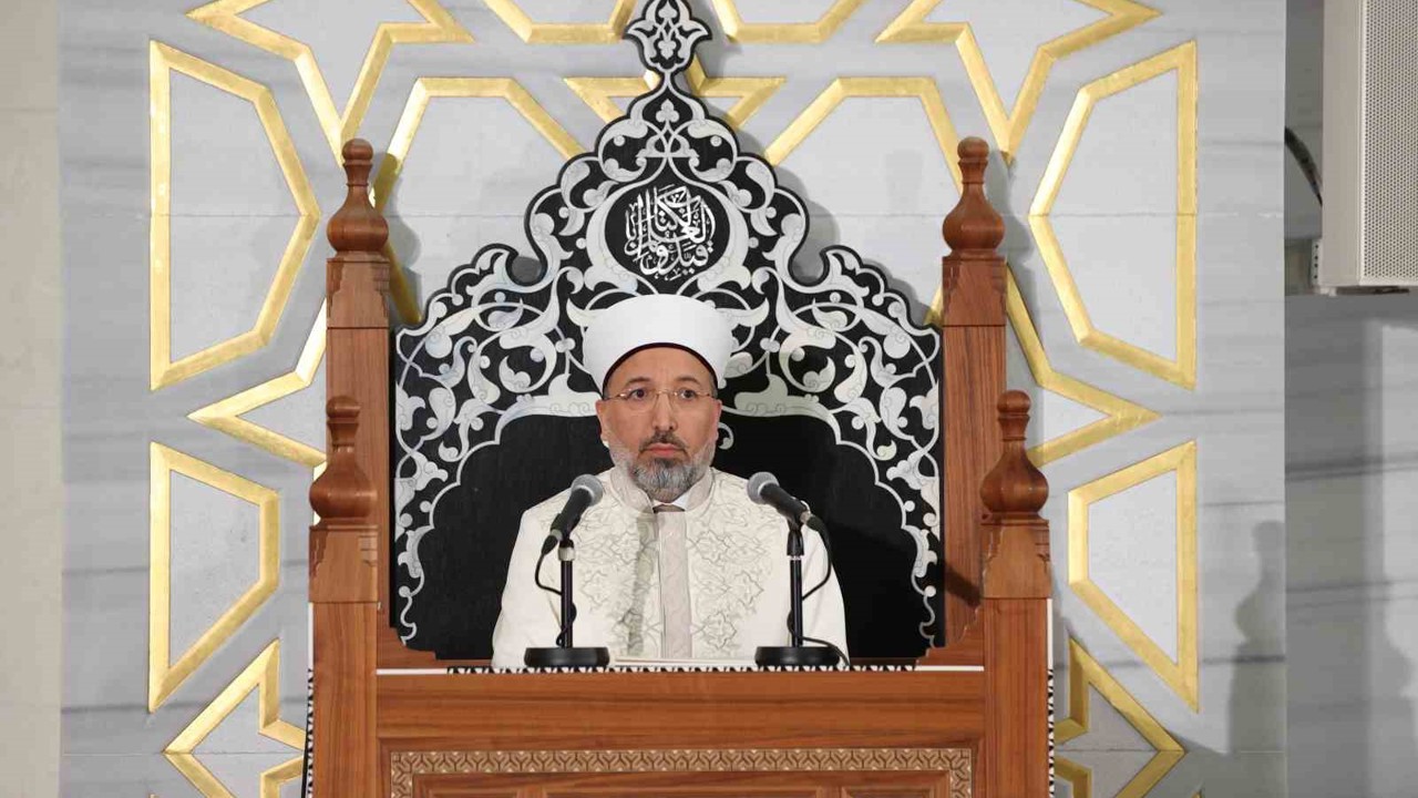 Berat Gecesi tüm yurtta dualarla idrak edildi
