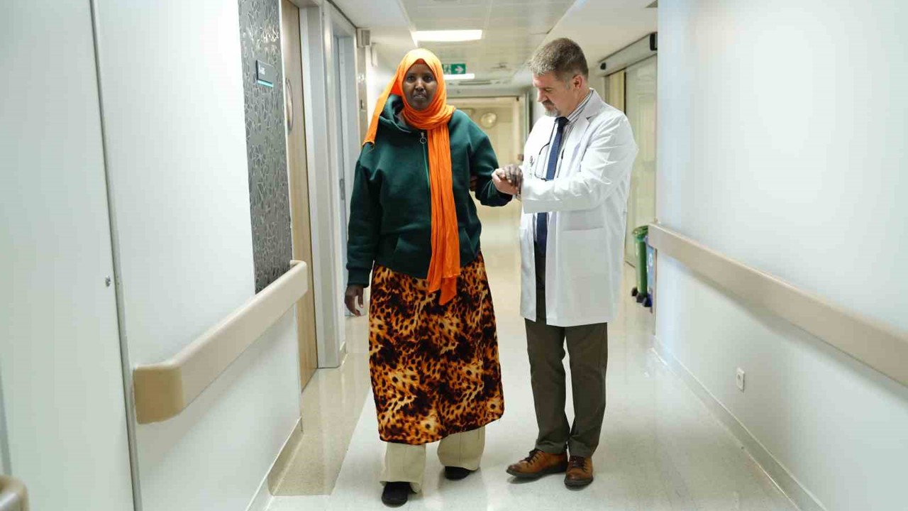 Felçli olarak geldi, ilk adımlarını Türkiye’de attı
