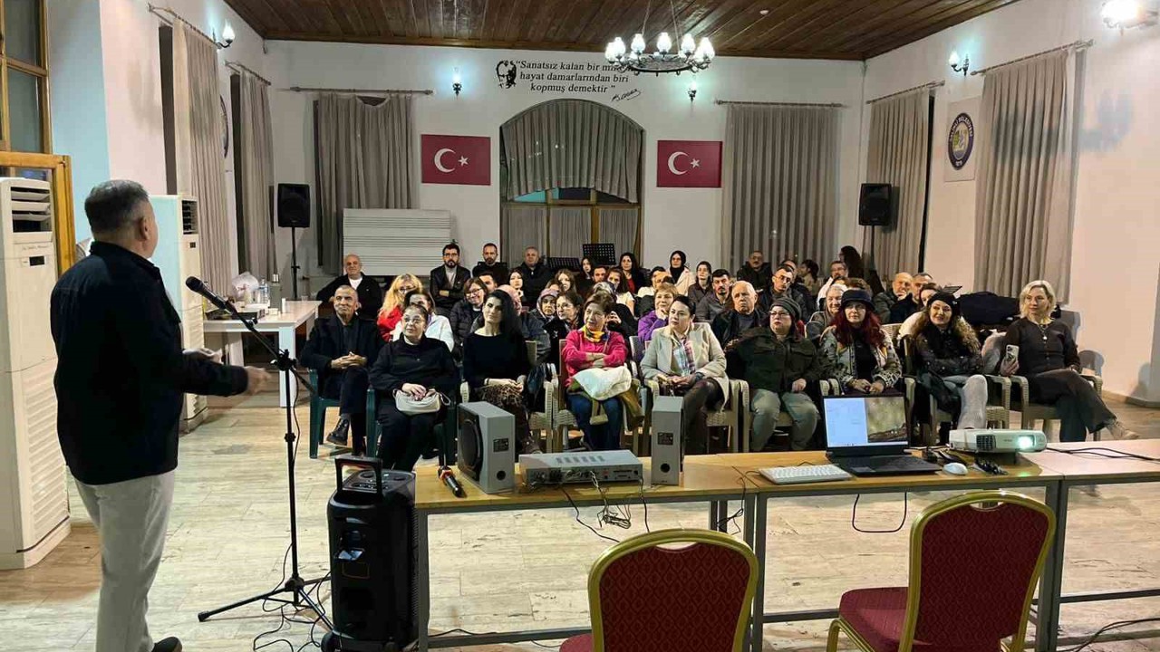 Salihli’de fotoğraf rüzgarı: SALFOD sunum günleri başladı
