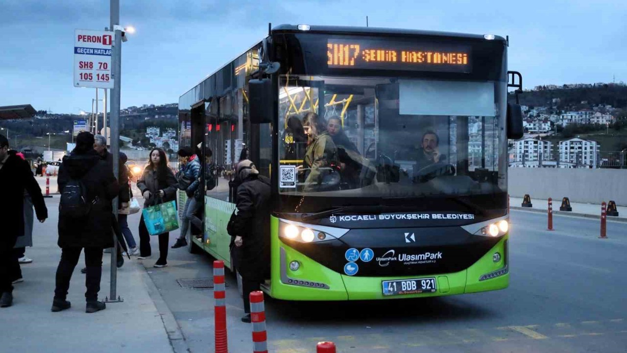 Vatandaşlar Şehir Hastanesi’ne direkt ulaşımdan memnun
