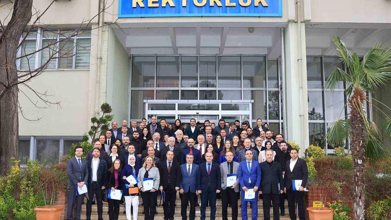 BUÜ’de akredite olan programlara teşekkür belgesi
