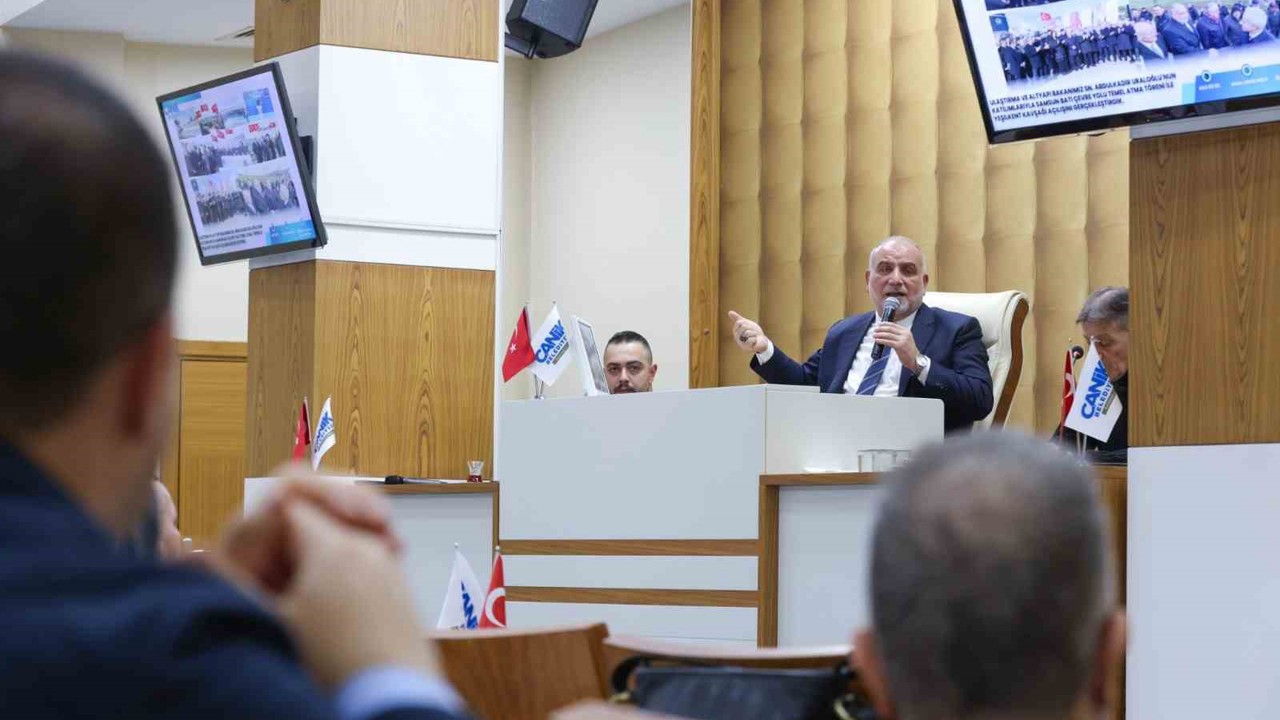 Canik’te burslar hesapta, Meşe Tesisleri yenileniyor
