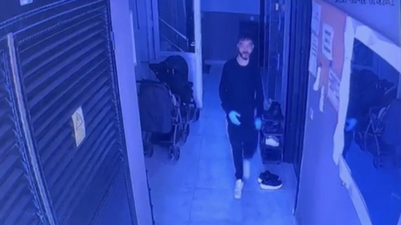 Antalya’da tartıştığı 37 haftalık hamile eşini dizlerinden vurdu
