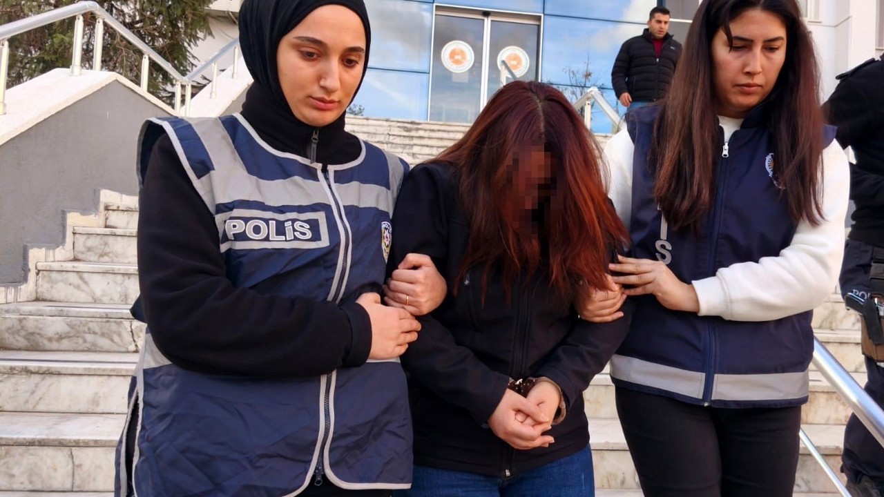 5 günlük bebeğe şiddet uyguladığı iddia edilen hemşire Erzincan’daki cezaevine getirildi
