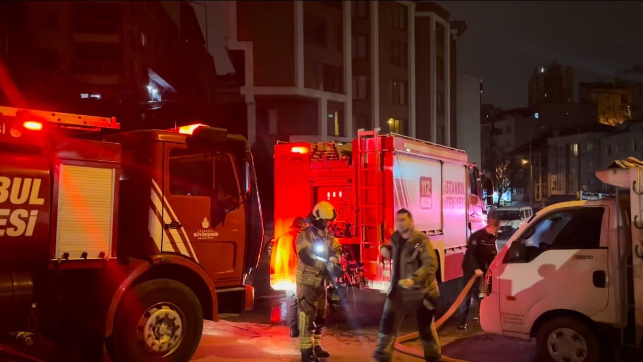 Kağıthane’de metruk binada şüpheli yangın
