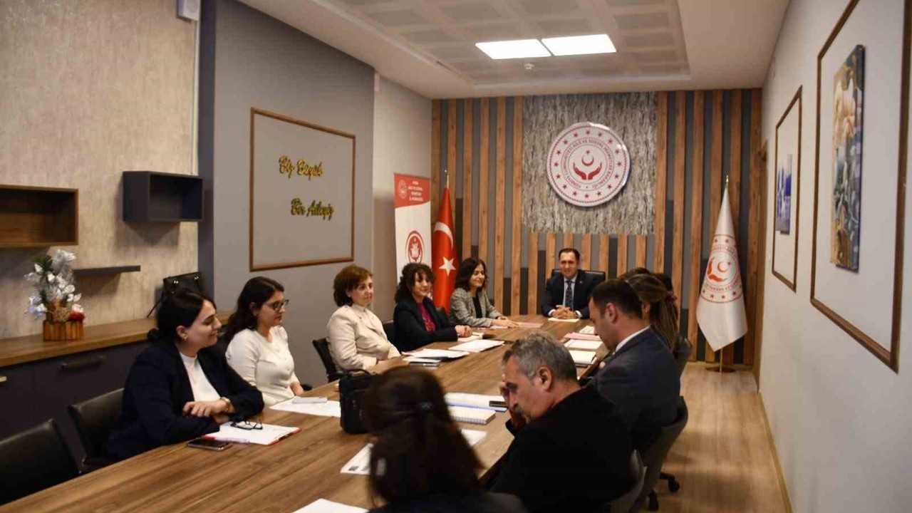 Aydın’da sosyal hizmet çalışmaları görüşüldü

