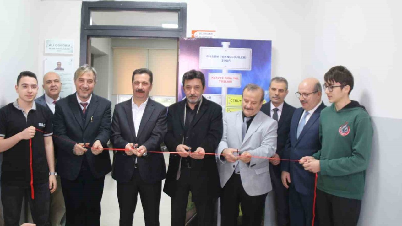 Kütahya Şehit Selim Cansız AİHL’de kütüphane ve bilişim sınıfı açıldı
