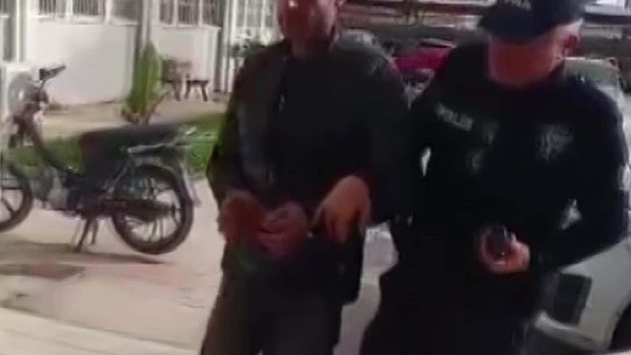 Adana’da 10 yıl hapis cezasıyla aranan hükümlü yakalandı
