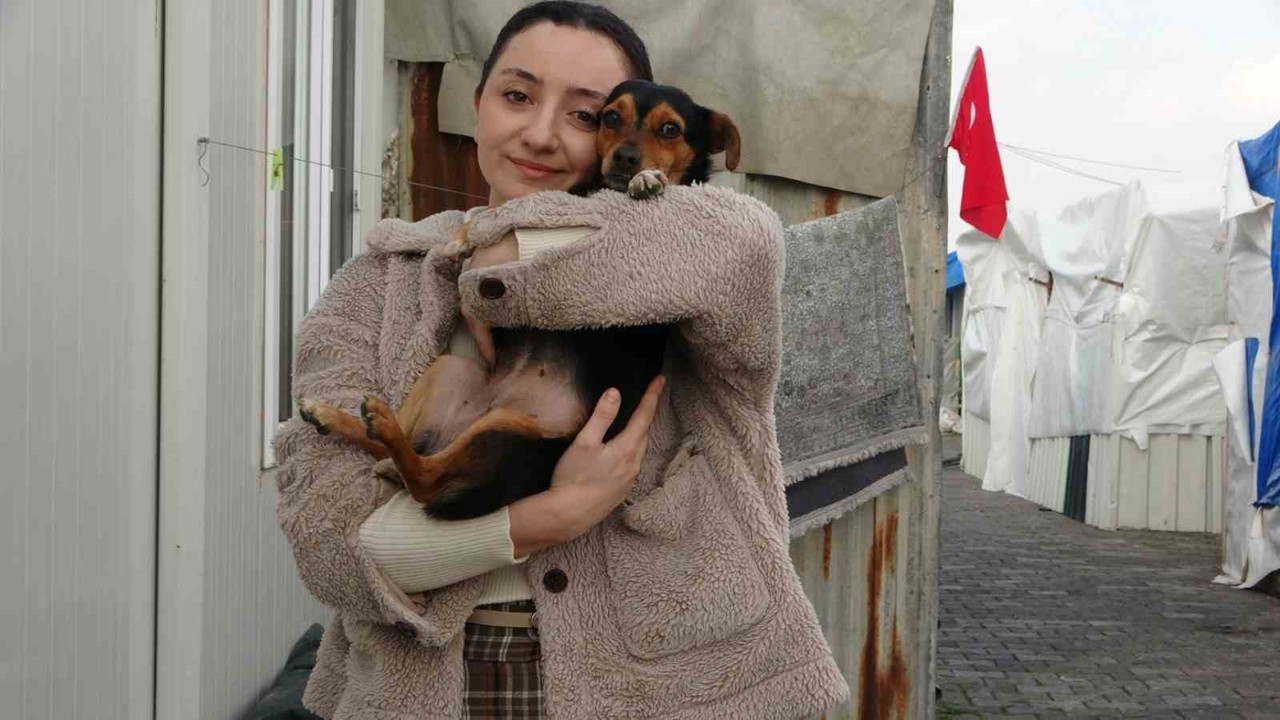 Malatya’da konteyner kentin Boncuk’u milyonların sevgilisi oldu
