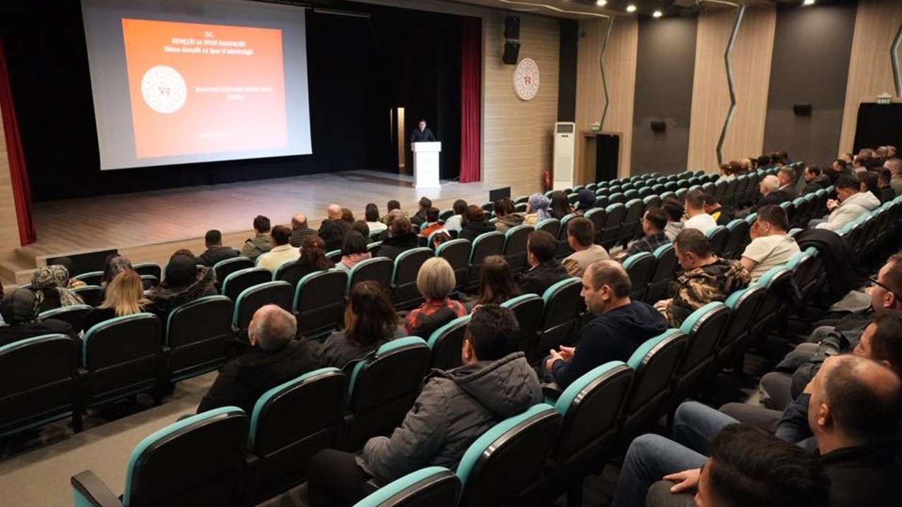 Güvenlik personellerine hizmet içi eğitim verildi
