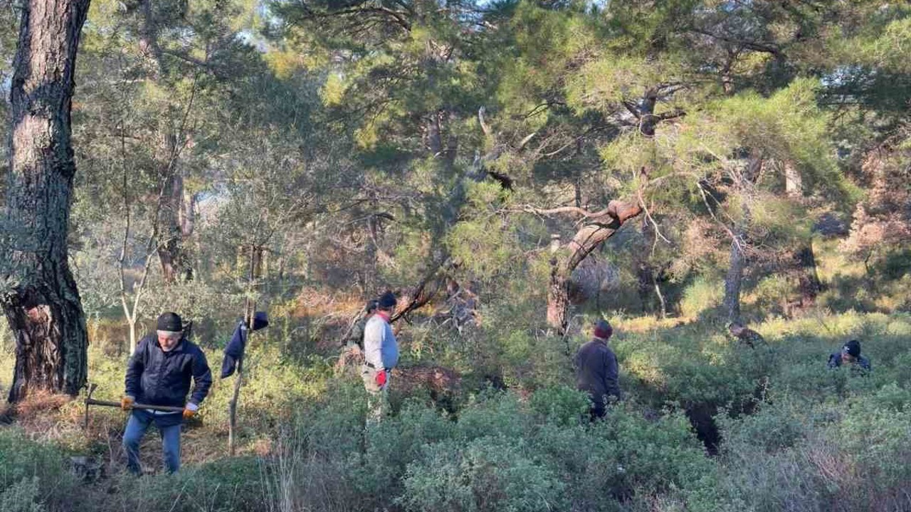 Köylülerden imece usulü temizlik etkinliği
