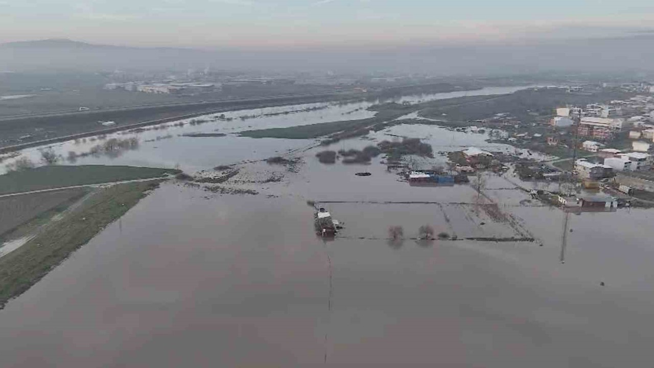 Bursa’da binlerce dekar ekili alan sular altında

