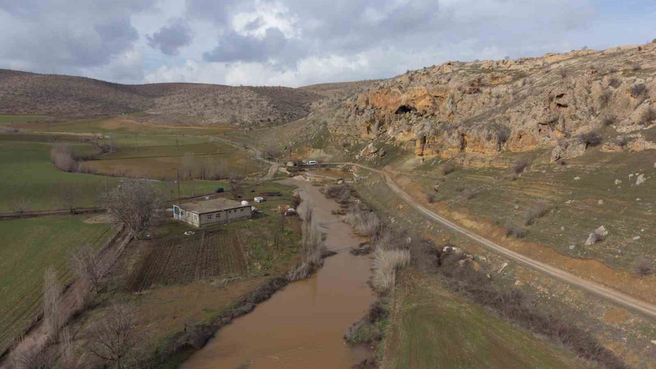 Mardin’in en önemli dinlenme alanlarından olan Reşan Çayı eski ihtişamına kavuştu
