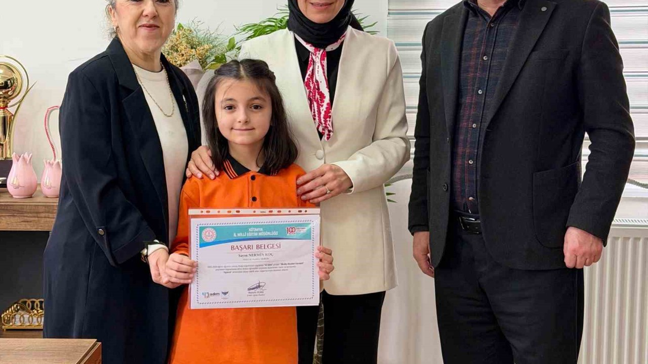 Hisarcık Atatürk İlkokulu öğrencisi resim yarışmasında il üçüncüsü oldu
