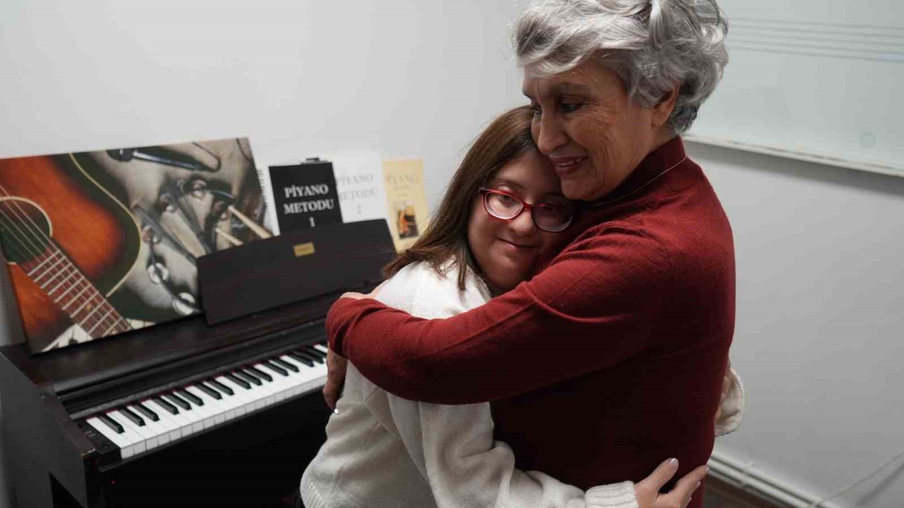 Osmaniye’deki otobüs kazasında ağır yaralanan Ayşegül Bayrak 60 günlük yaşam savaşını kaybetti
